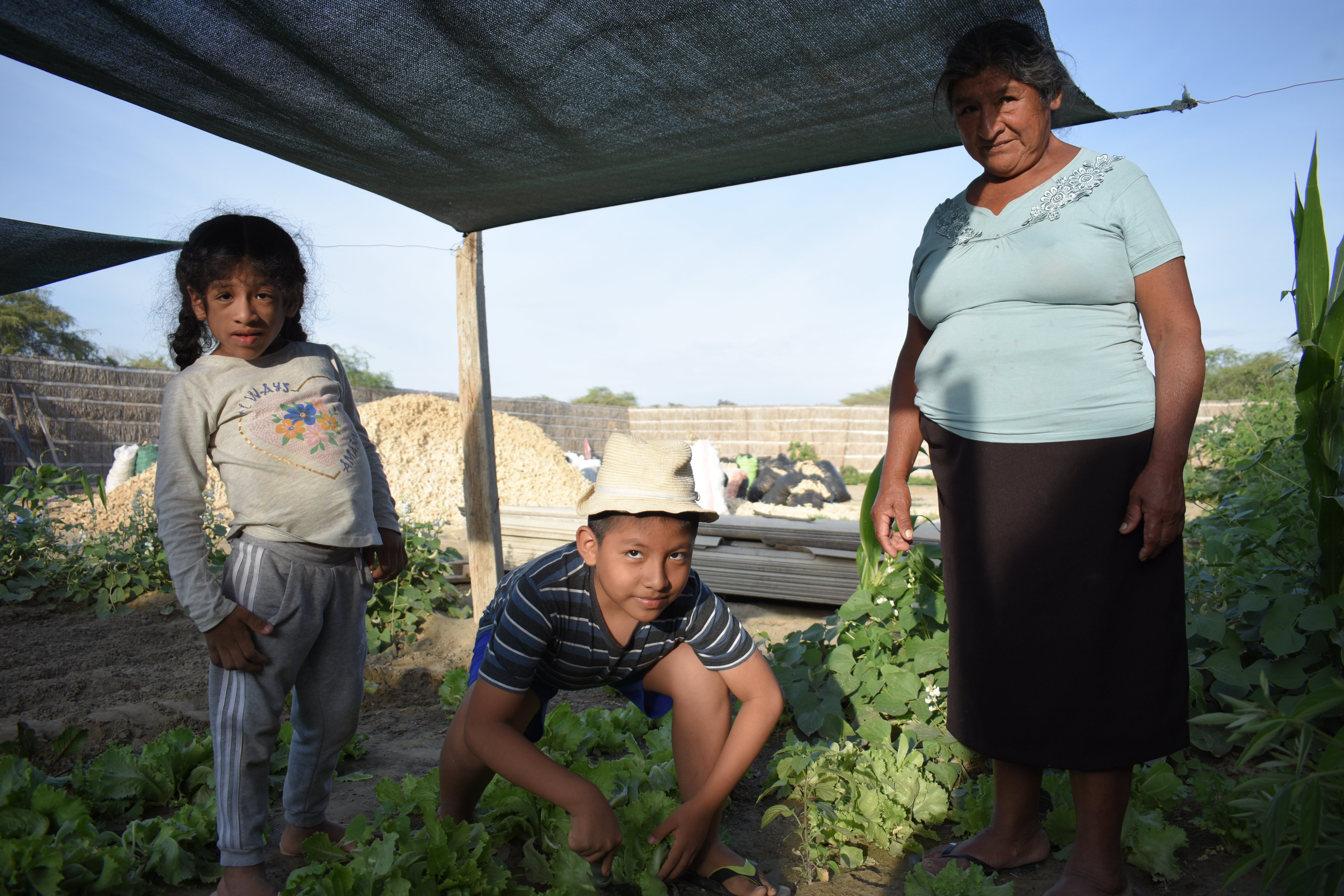 CHOICE Humanitarian - Maria and her grandchildren